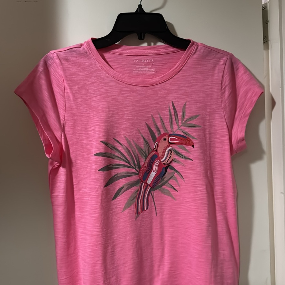 Talbots parakeet tee NWOT